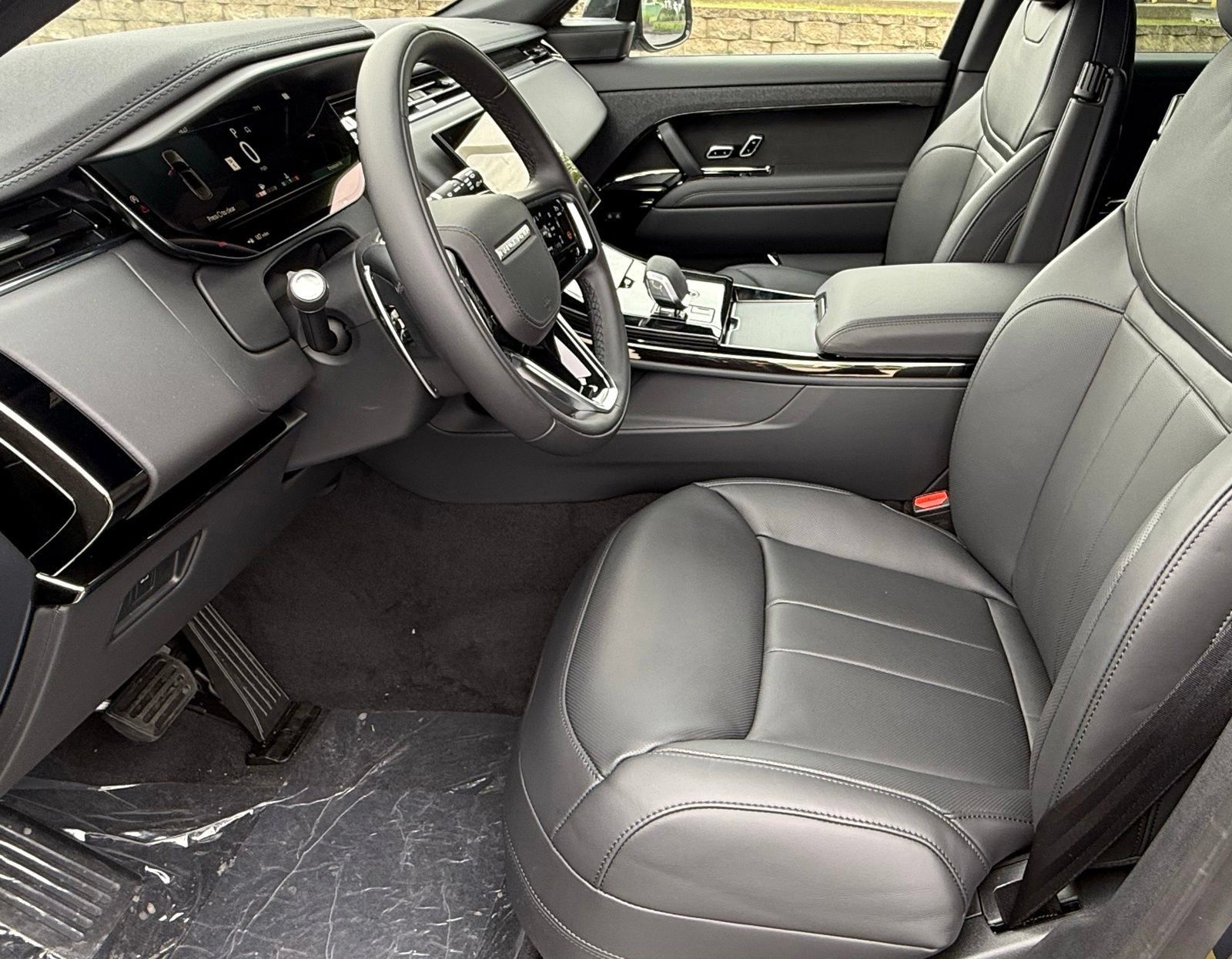 New 2026 Land Rover Range Rover Sport SE AWD/4WD image 14