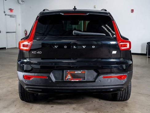 Used 2021 Volvo XC40 P8 Recharge w/ Advanced Package image 7