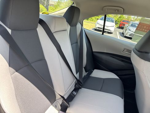 New 2025 Toyota Corolla LE image 28