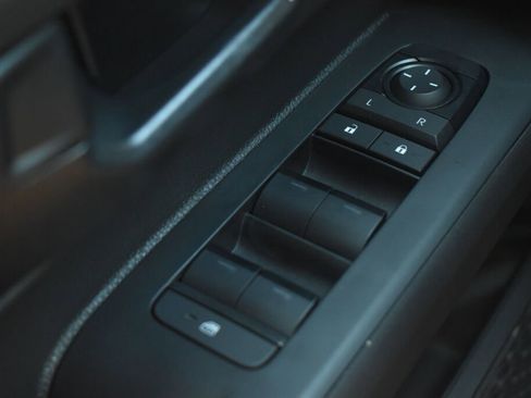 Certified 2024 Toyota Tacoma SR5 image 16