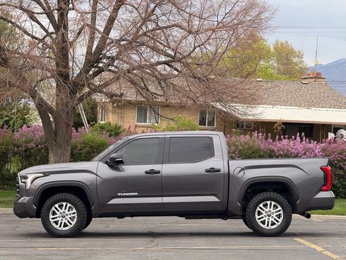 Used 2023 Toyota Tundra SR5 w/ SR5 Convenience Package image 8