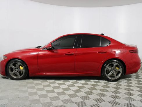 Used 2018 Alfa Romeo Giulia RWD image 32