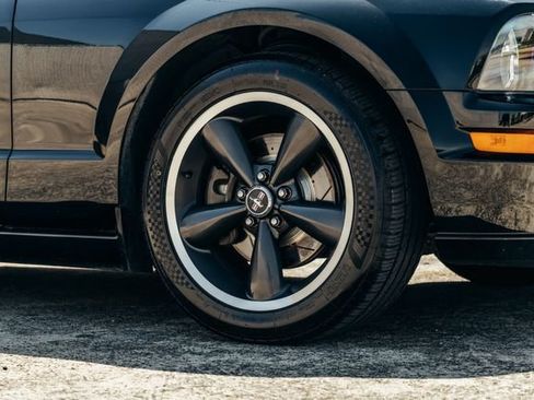 Used 2008 Ford Mustang GT Premium RWD image 36