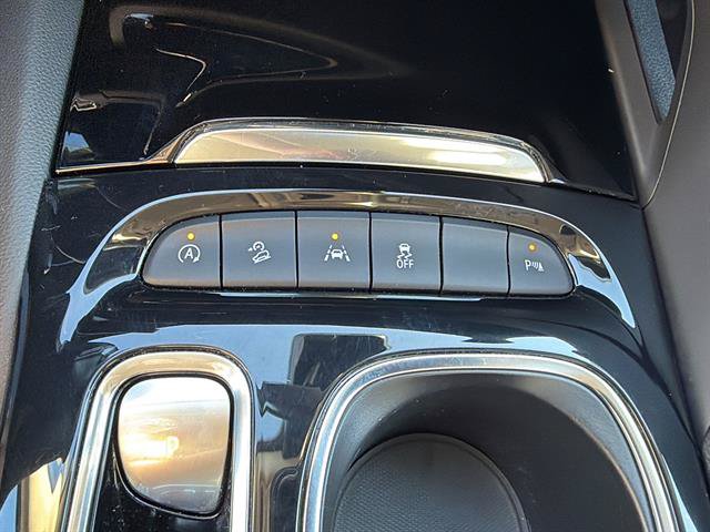 Used 2023 Buick Envision Essence AWD/4WD image 19