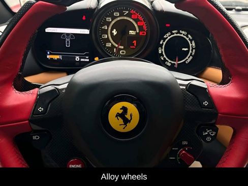 Used 2016 Ferrari California T RWD image 13