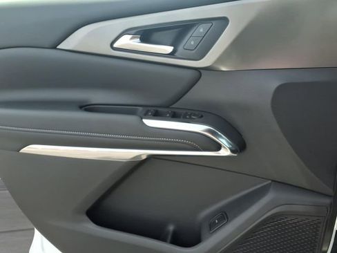 New 2026 Chevrolet Traverse LT w/ LPO, Floor Liner Package image 15