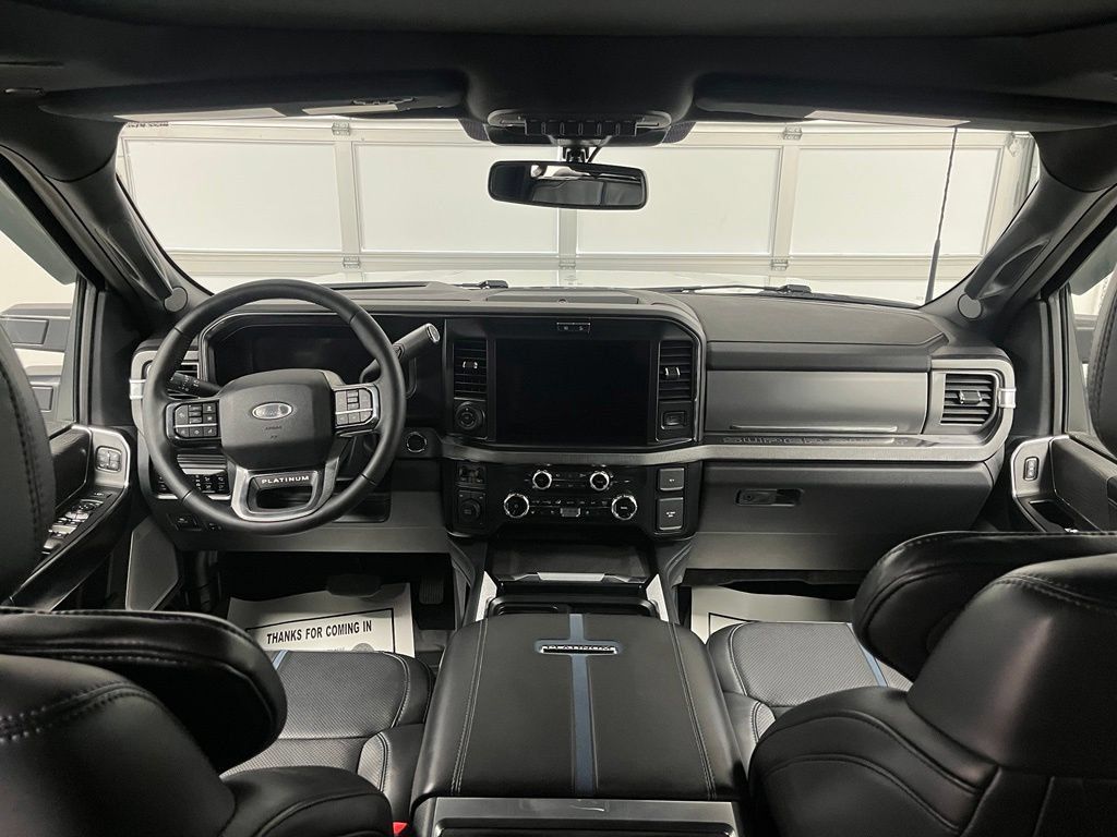 Used 2025 Ford F450 Platinum w/ FX4 Off-Road Package AWD/4WD image 26