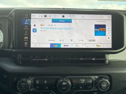 New 2026 Jeep Gladiator Sport image 25