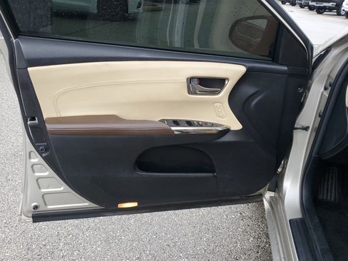 Used 2014 Toyota Avalon XLE Touring image 15