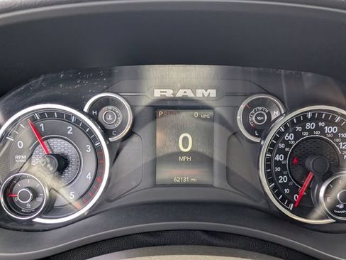 Used 2024 RAM 2500 Big Horn AWD/4WD image 23
