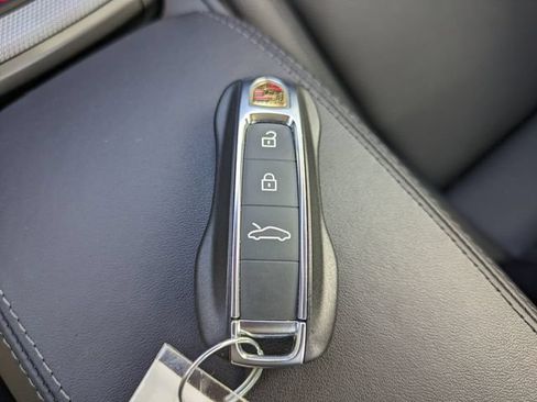 Used 2024 Porsche 911 Carrera RWD image 33