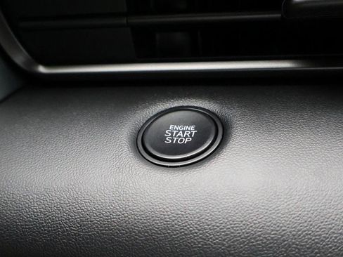 New 2025 Hyundai Elantra Sport image 32