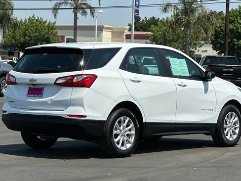 Used 2020 Chevrolet Equinox LS FWD image 4