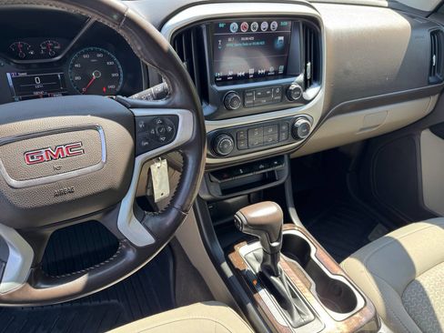 Used 2018 GMC Canyon SLE image 9