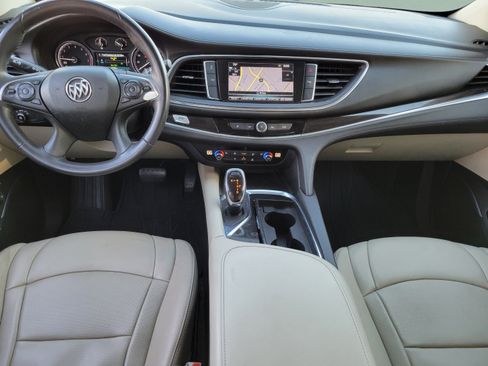 Used 2019 Buick Enclave Essence AWD/4WD image 9