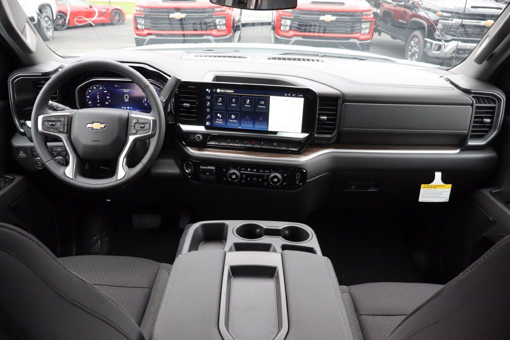 New 2026 Chevrolet Silverado 1500 LT AWD/4WD image 16