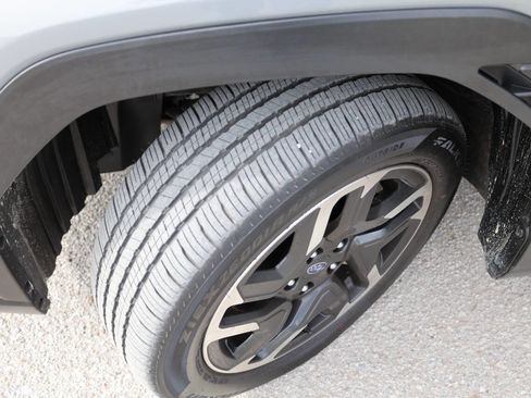 Used 2025 Subaru Forester Limited w/ Popular Package image 24