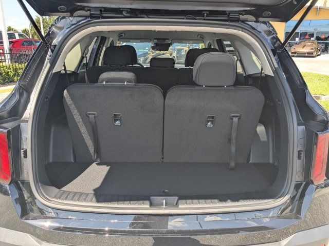New 2026 Kia Sorento LX FWD image 11