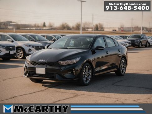 Used 2025 Kia K4 FWD image 1