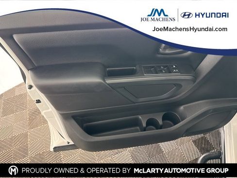 Used 2022 Nissan Titan S w/ HD Front GAWR Package image 22