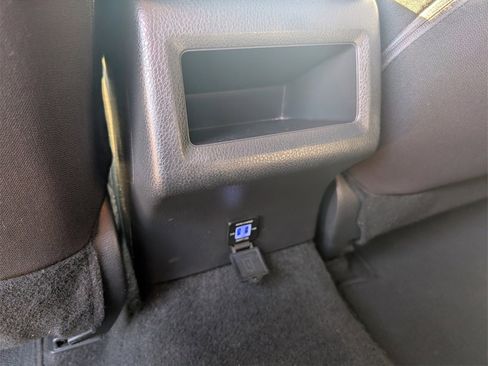 Used 2022 Toyota Camry LE image 28