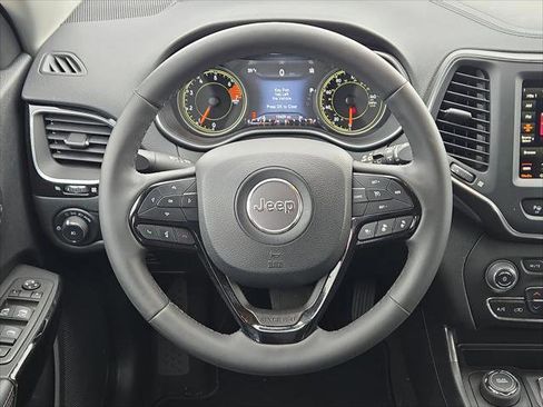 Certified 2023 Jeep Cherokee Altitude Lux w/ Lux Elite Package AWD/4WD image 19