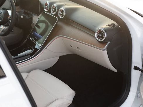 Used 2023 Mercedes-Benz C 300 4MATIC Sedan image 38