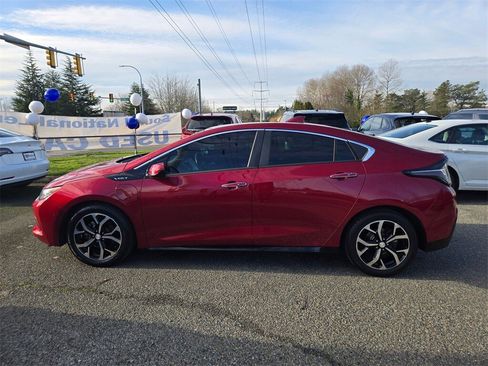 Used 2019 Chevrolet Volt Premier w/ Driver Confidence II Package image 8