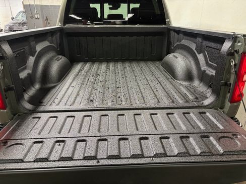Used 2026 RAM 1500 Laramie AWD/4WD image 10