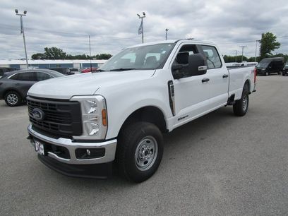 New 2025 Ford F250 XL w/ FX4 Off-Road Package