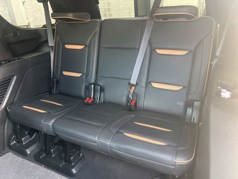 Used 2021 GMC Yukon AT4 w/ AT4 Premium Plus Package image 12