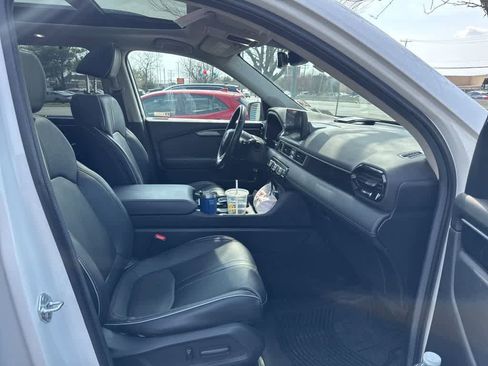 Used 2023 Honda Pilot Elite image 16