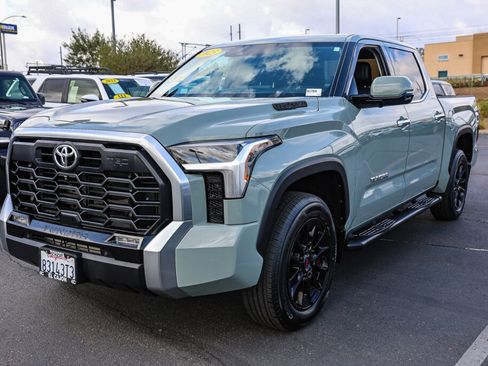 Used 2023 Toyota Tundra Limited w/ TRD Off-Road Package AWD/4WD image 20
