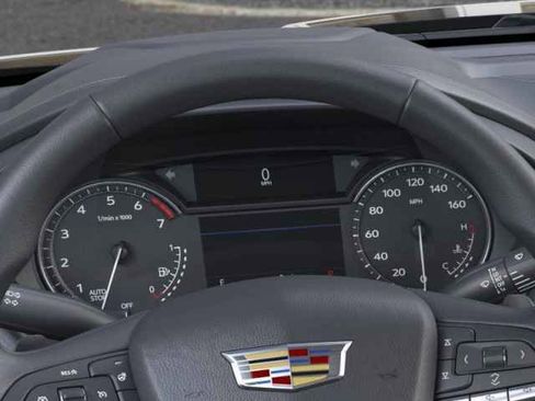 Used 2025 Cadillac CT4 Luxury image 18