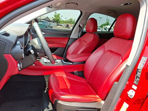 Used 2020 Alfa Romeo Stelvio image 24