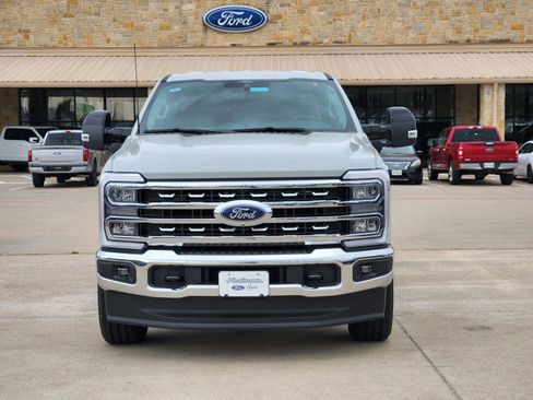 New 2026 Ford F250 Lariat w/ FX4 Off-Road Package AWD/4WD image 6
