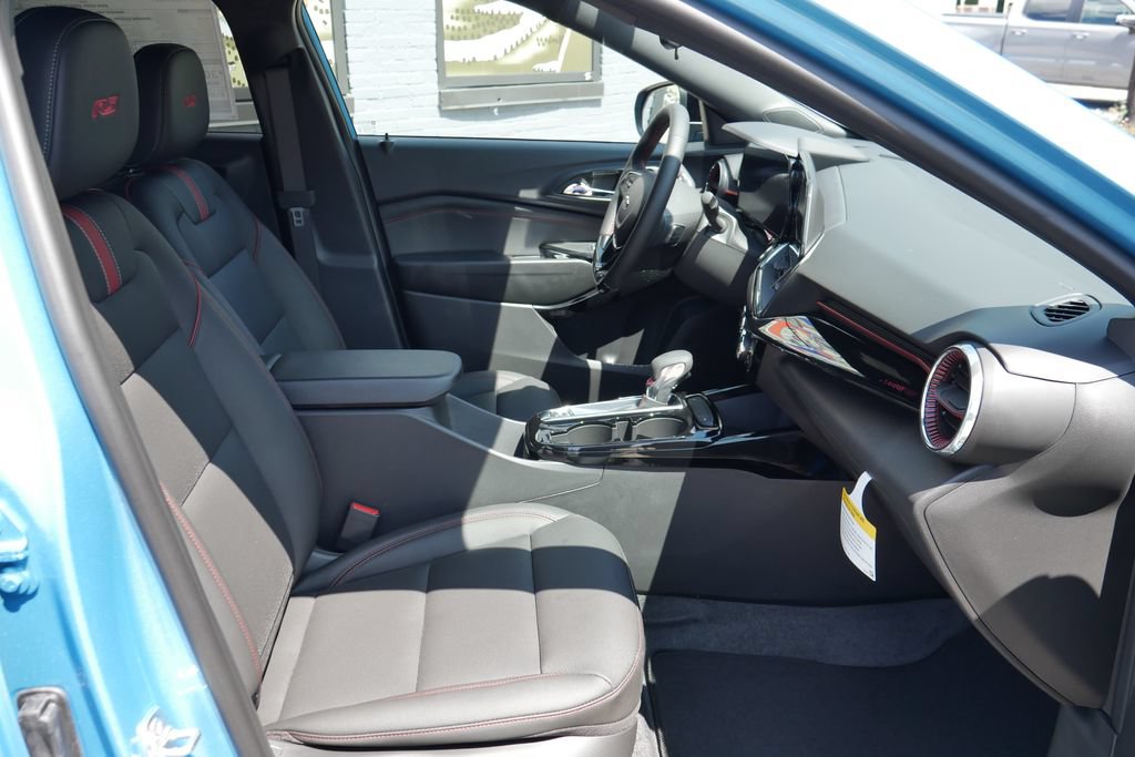 New 2026 Chevrolet Trax RS FWD image 8