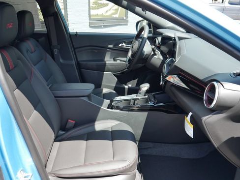 New 2026 Chevrolet Trax RS FWD image 8