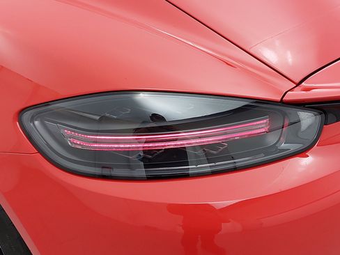 Certified 2024 Porsche 718 Cayman GTS RWD image 30