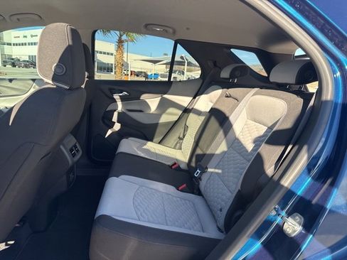 Used 2020 Chevrolet Equinox LT image 8