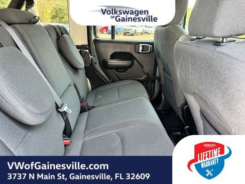 Used 2024 Jeep Wrangler Sport S image 8