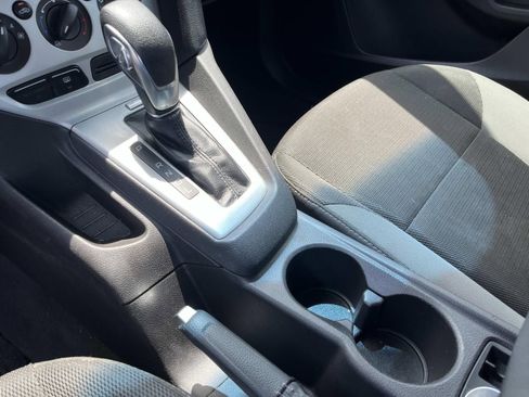 Used 2013 Ford Focus SE FWD image 30