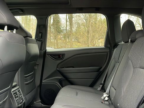 Certified 2025 Subaru Forester Premium image 21
