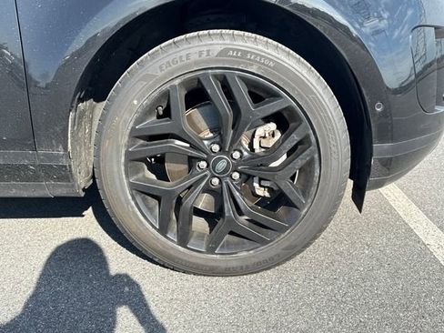 Used 2021 Land Rover Range Rover Evoque SE AWD/4WD image 11