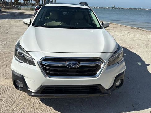 Used 2018 Subaru Outback 2.5i Limited image 12