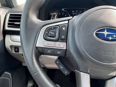 Used 2018 Subaru Forester 2.5i Premium AWD/4WD image 21