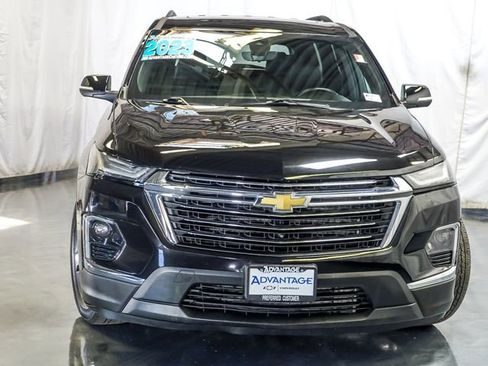 Used 2023 Chevrolet Traverse LT w/ LT Premium Package AWD/4WD image 6