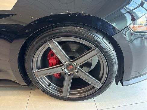 Used 2019 Ford Mustang GT Premium image 14