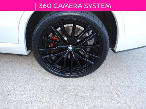 Used 2021 BMW X5 xDrive40i w/ M Sport Package AWD/4WD image 16