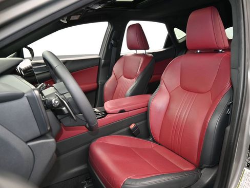 Used 2025 Lexus NX 250 250 Premium image 10